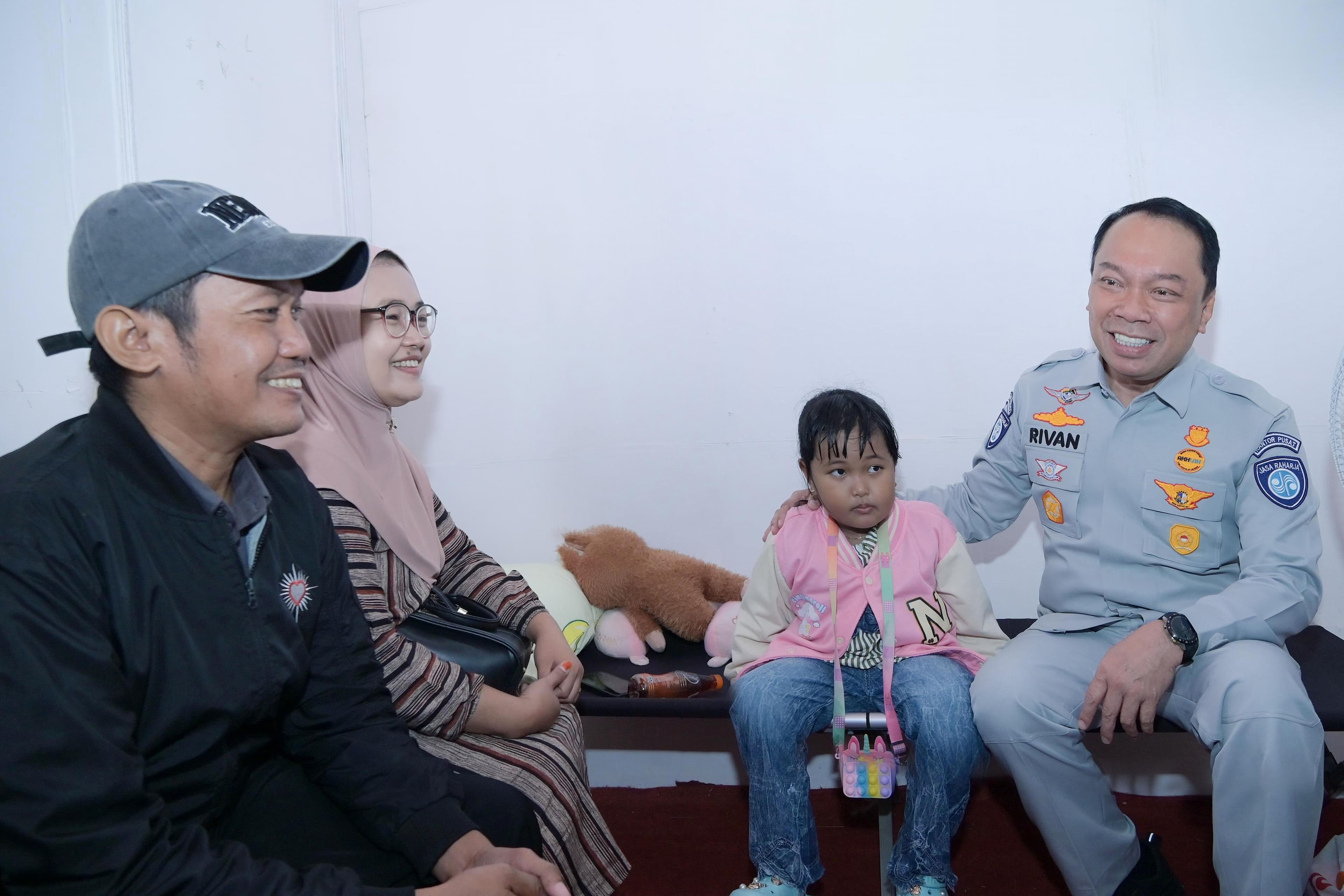 Direktur Utama PT Jasa Raharja Tinjau Pos Pelayanan Terpadu Wilayah DI Yogyakarta dan Jawa Tengah untuk Pastikan Kesiapan Layanan Menghadapi Arus Balik Idulfitri 2025